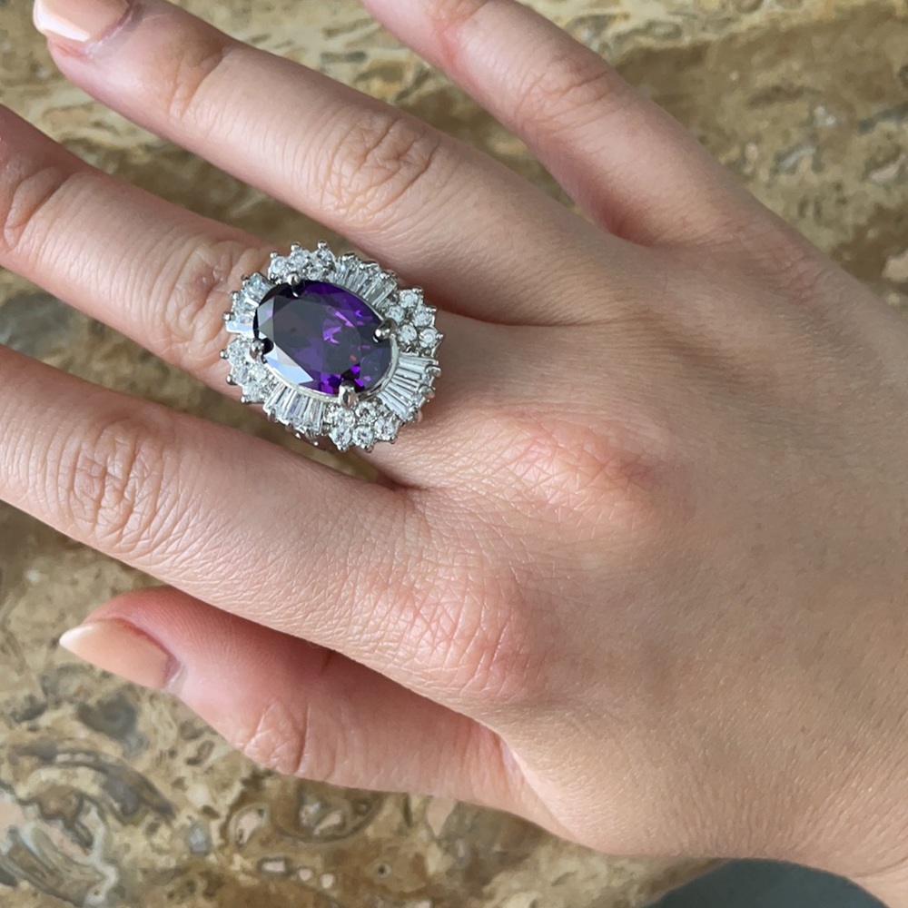 Genuine Amethyst stone ring (Swarovski setting)